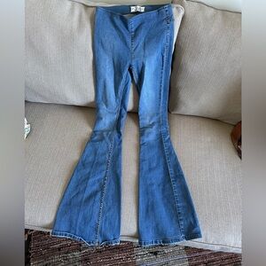 We The Free Bellbottom Jeans (size 24) NWOT